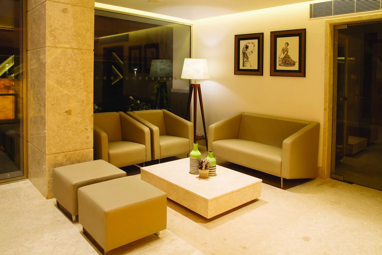 Urvashi Residency Hotel Chennai Exterior photo