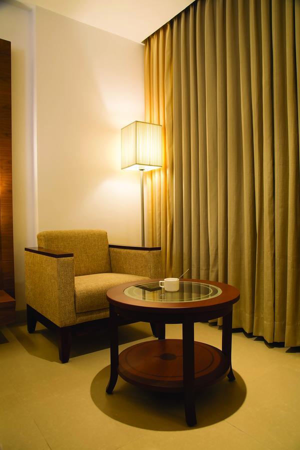 Urvashi Residency Hotel Chennai Exterior photo