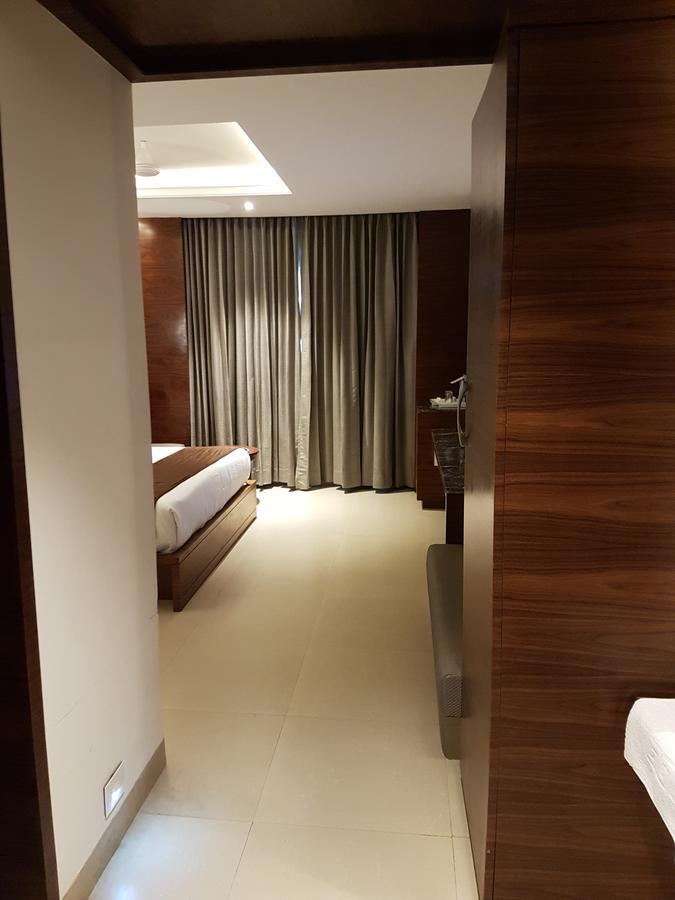 Urvashi Residency Hotel Chennai Exterior photo