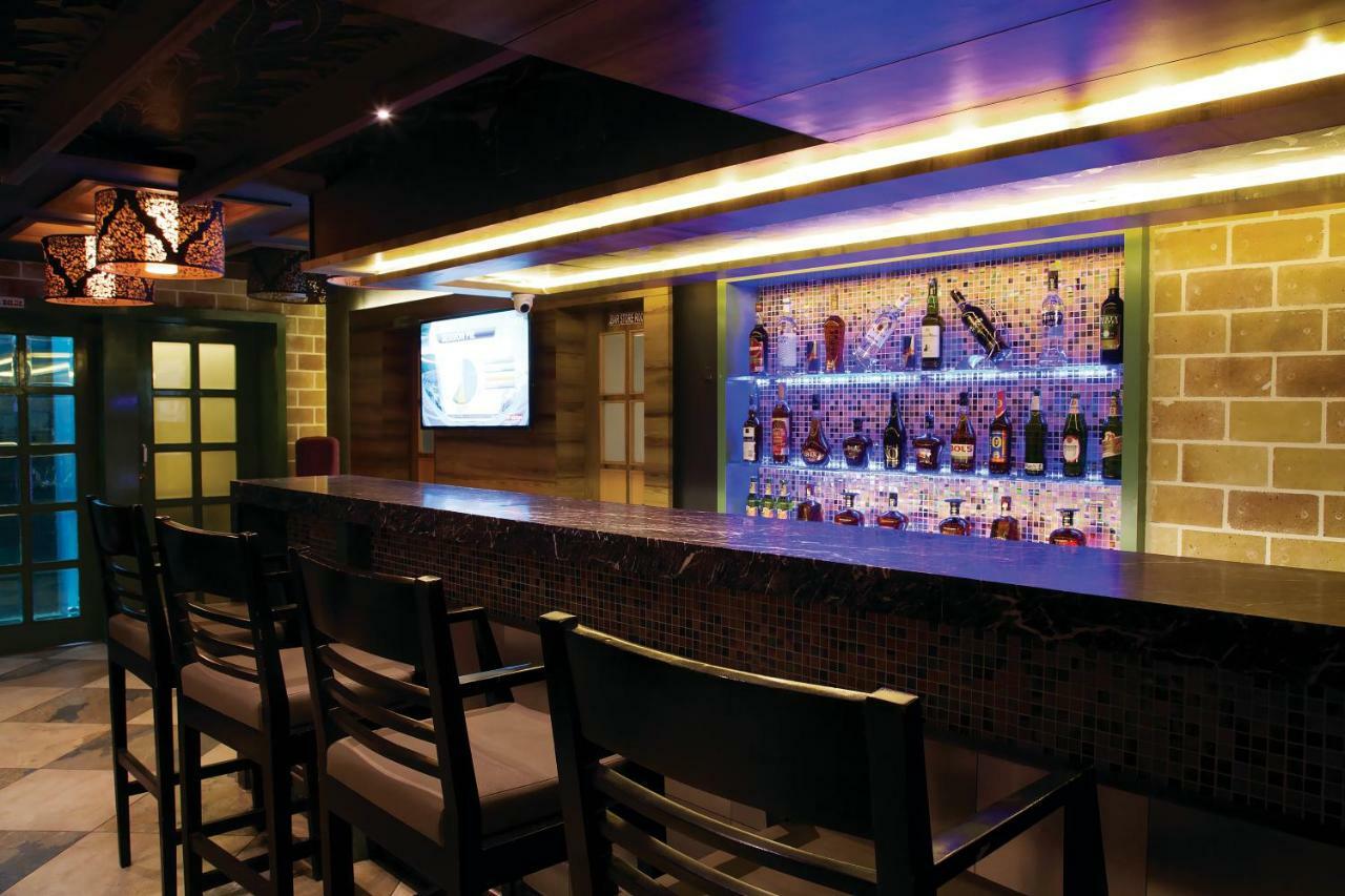 Urvashi Residency Hotel Chennai Exterior photo